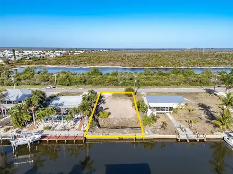 3314 York Road St James City FL 33956