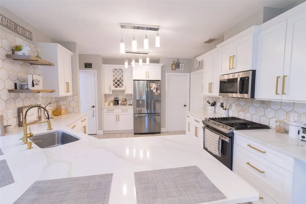 1635 Ledgestone Drive Brandon FL 33511