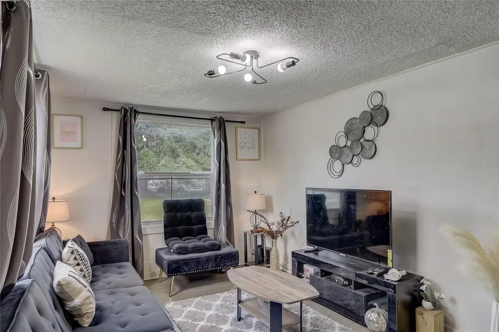 2902 Pershing Street Kissimmee FL 34741