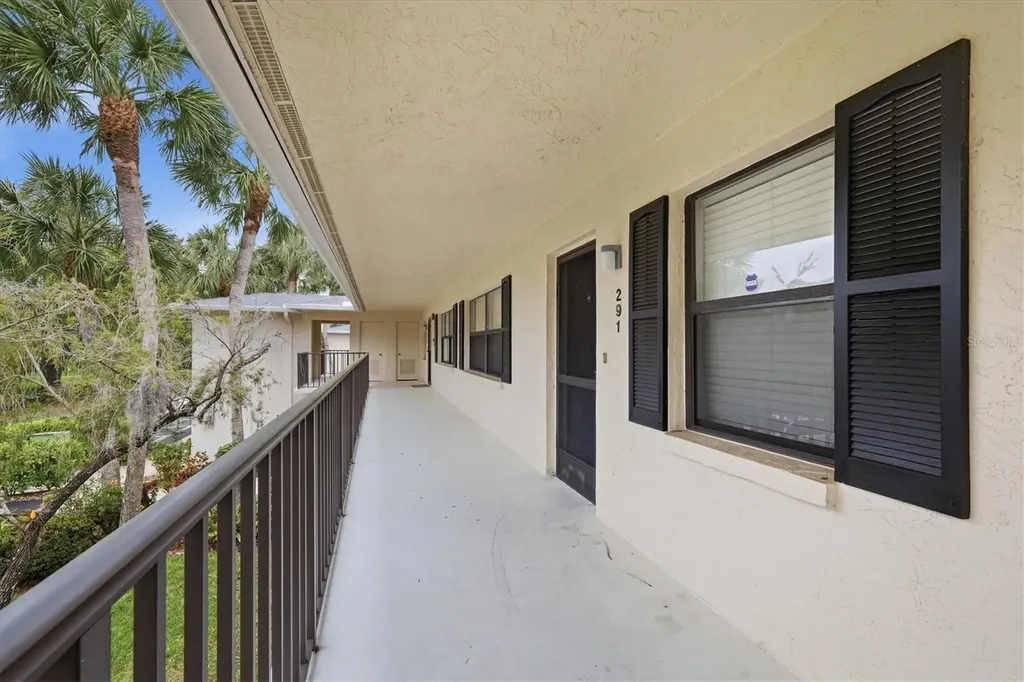 7130 Fairway Bend Lane Sarasota FL 34243