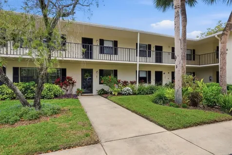 7130 Fairway Bend Lane Sarasota FL 34243