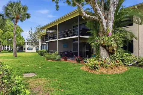 7130 Fairway Bend Lane Sarasota FL 34243