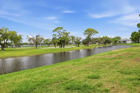 7130 Fairway Bend Lane Sarasota FL 34243