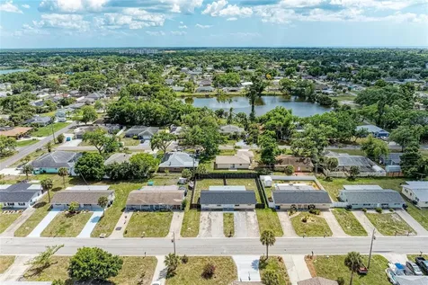 1067 Rosedale Road Venice FL 34293