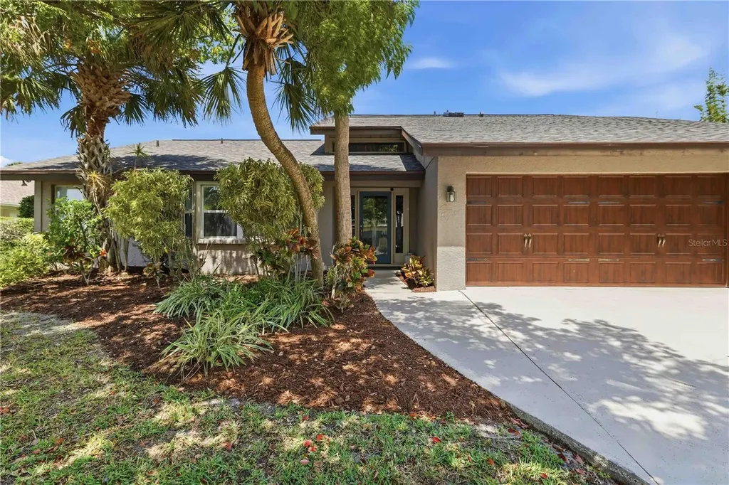 3953 Prairie Dunes Drive Sarasota FL 34238
