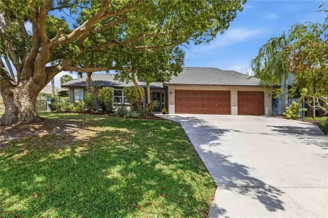 3953 Prairie Dunes Drive Sarasota FL 34238