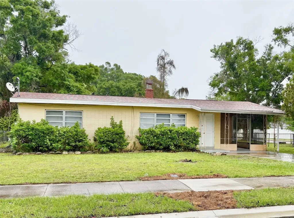 1203 N Lavon Avenue Kissimmee FL 34741