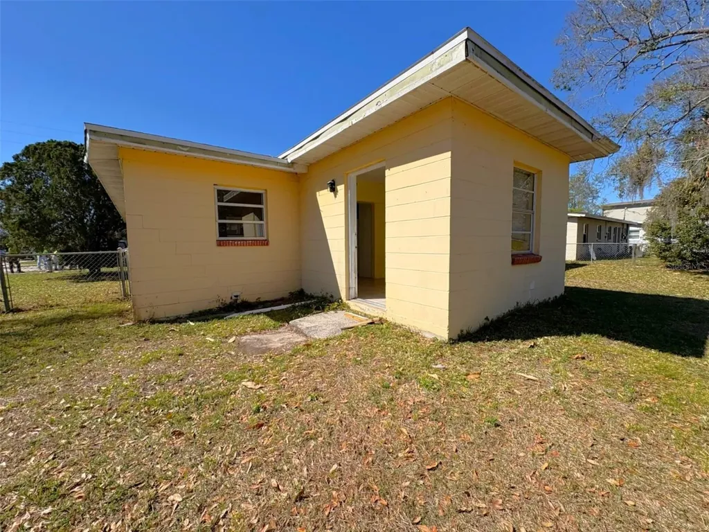 1203 N Lavon Avenue Kissimmee FL 34741