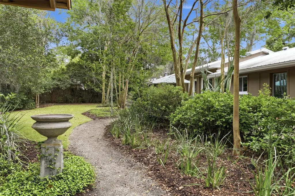 1716 NW 12th Road Gainesville FL 32605