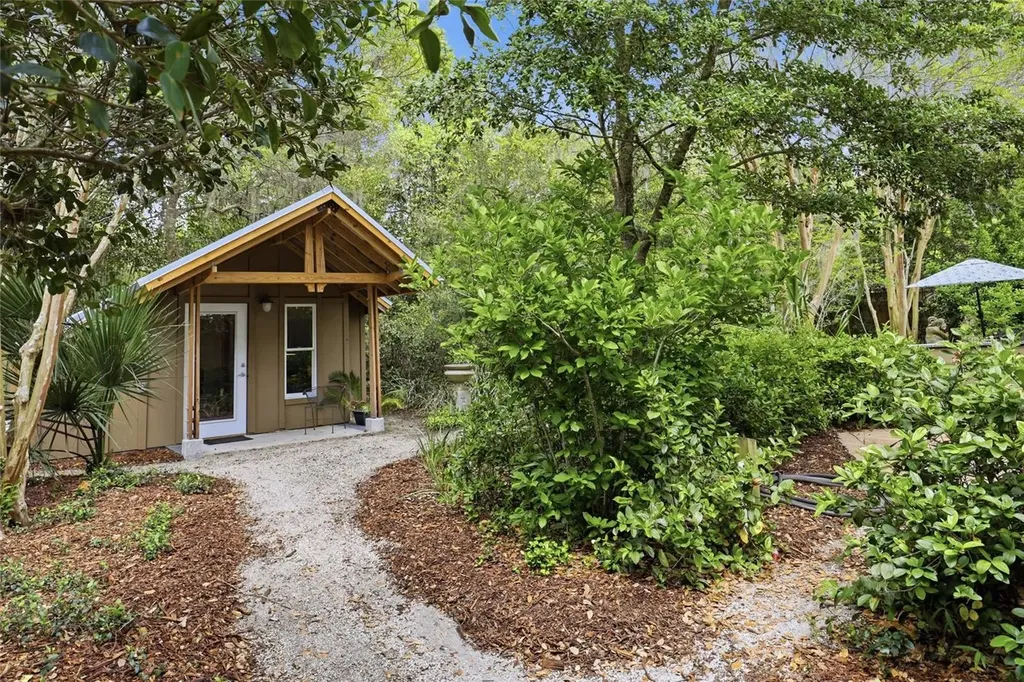 1716 NW 12th Road Gainesville FL 32605