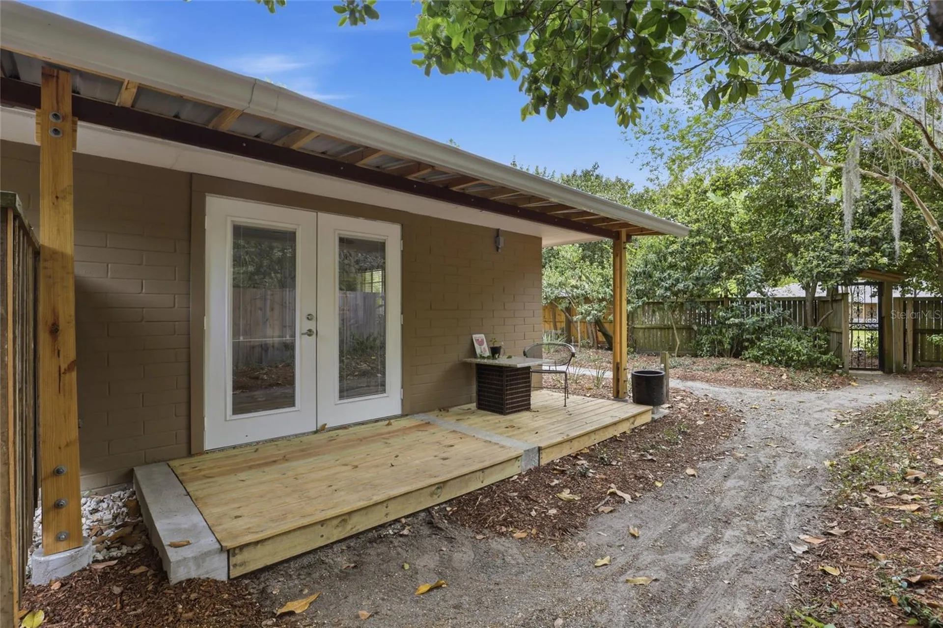 1716 NW 12th Road Gainesville FL 32605