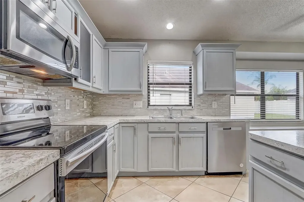 14124 Yellow Wood Circle Orlando FL 32828