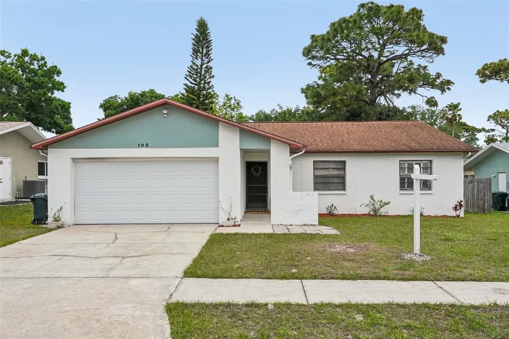 105 Lotus Circle Safety Harbor FL 34695