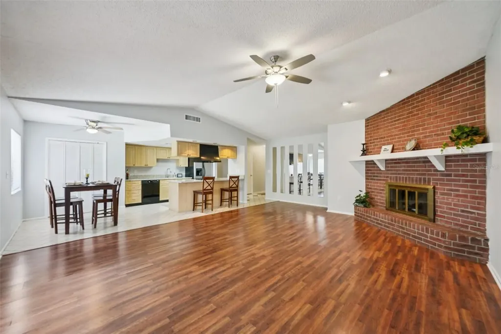 105 Lotus Circle Safety Harbor FL 34695