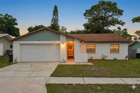 105 Lotus Circle Safety Harbor FL 34695