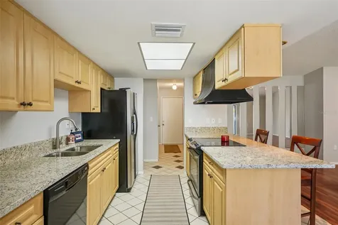 105 Lotus Circle Safety Harbor FL 34695