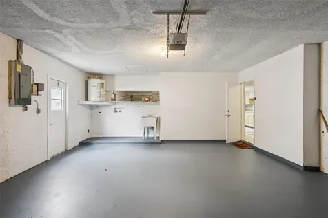 105 Lotus Circle Safety Harbor FL 34695