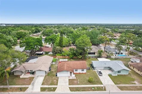 105 Lotus Circle Safety Harbor FL 34695