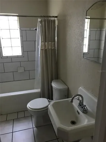 118 Riggins Street Lakeland FL 33801