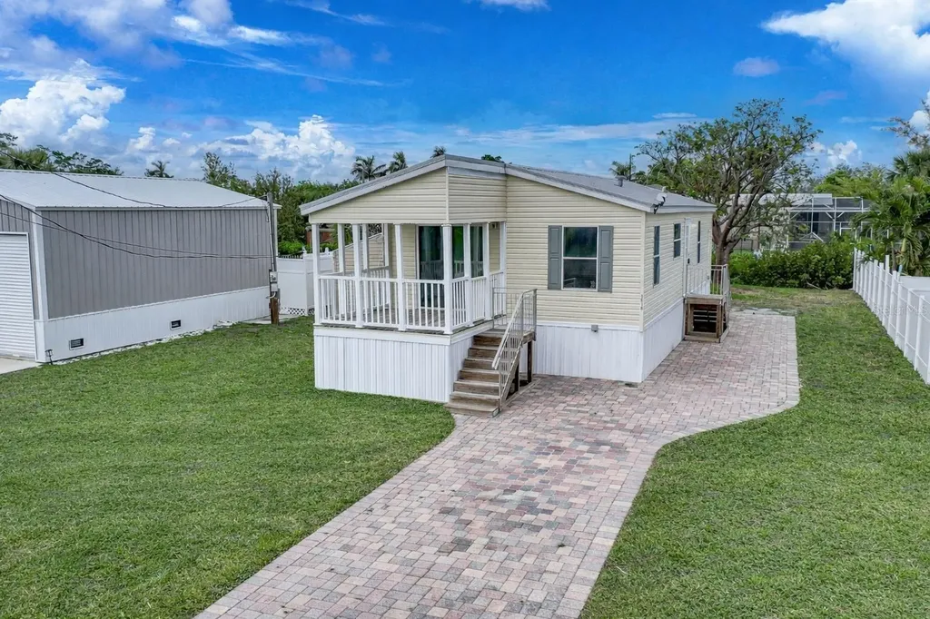 3018 Bayberry Avenue Punta Gorda FL 33950