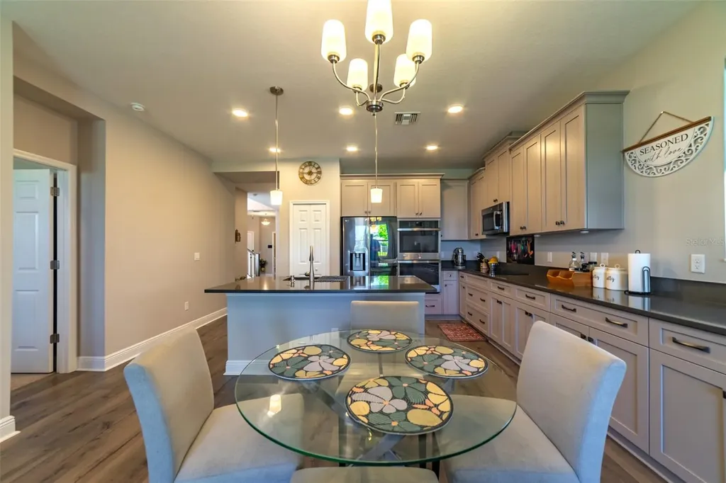 5820 Timberdale Avenue Wesley Chapel FL 33545
