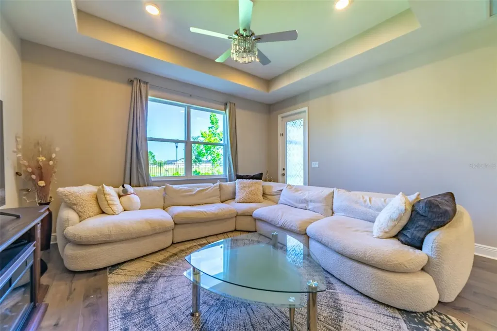 5820 Timberdale Avenue Wesley Chapel FL 33545