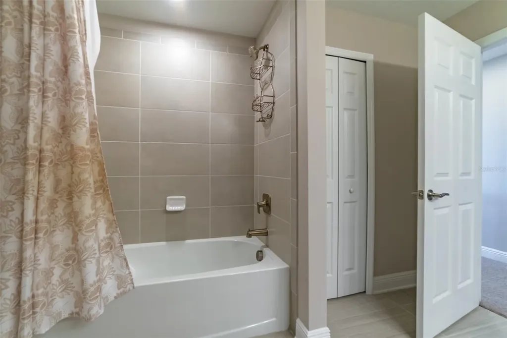 5820 Timberdale Avenue Wesley Chapel FL 33545