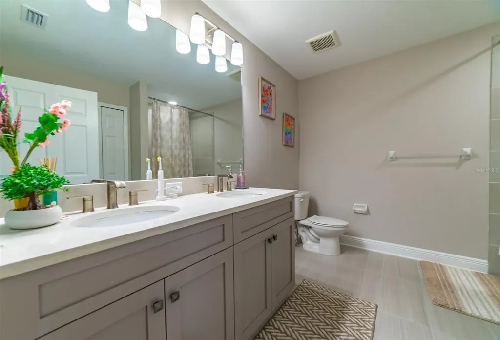 5820 Timberdale Avenue Wesley Chapel FL 33545