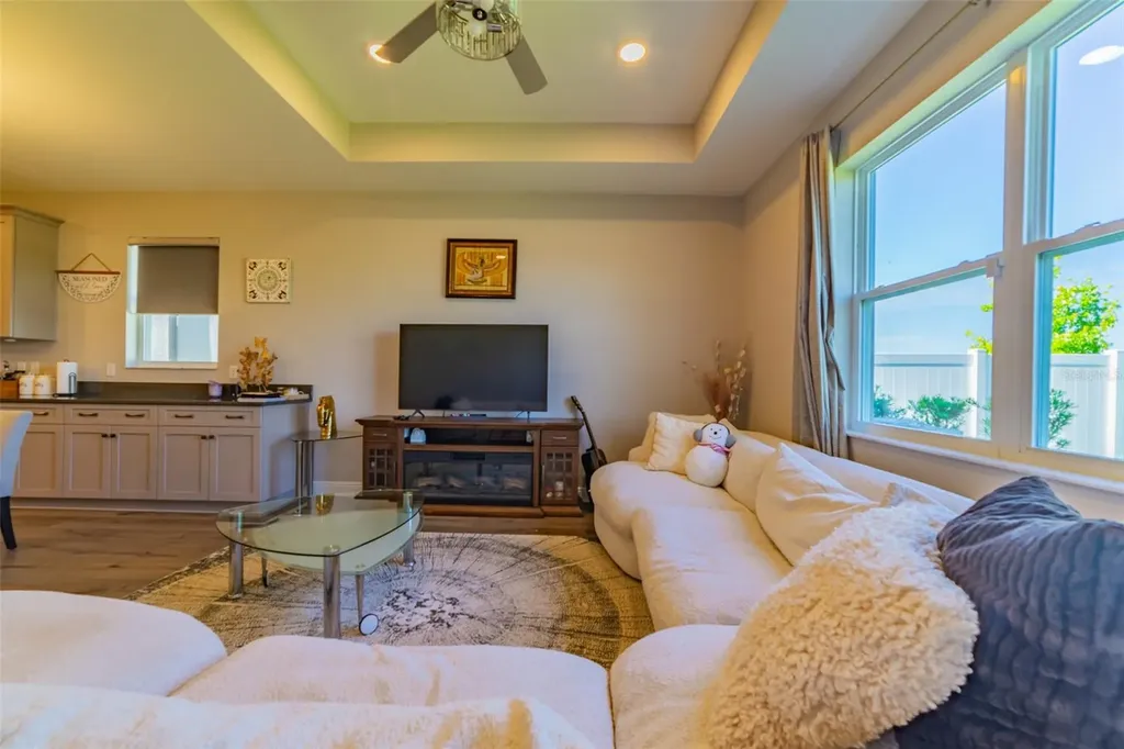 5820 Timberdale Avenue Wesley Chapel FL 33545