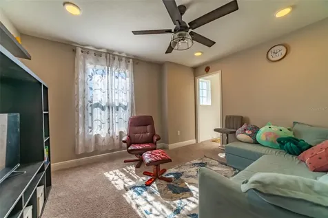 5820 Timberdale Avenue Wesley Chapel FL 33545