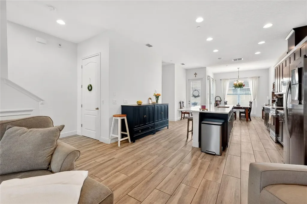 8412 Karrer Terrace Orlando FL 32827