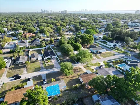 3208 W Pearl Avenue Tampa FL 33611