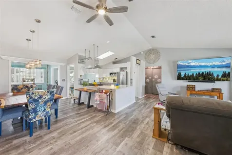 6348 Highland Lakes Boulevard Leesburg FL 34748