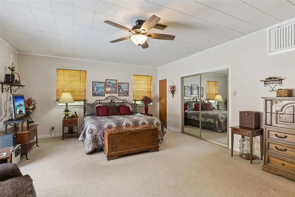 150 E State Road 46 Geneva FL 32732