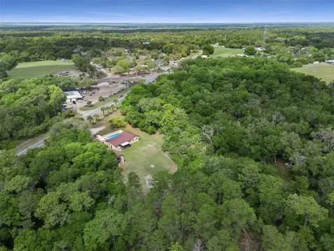 150 E State Road 46 Geneva FL 32732