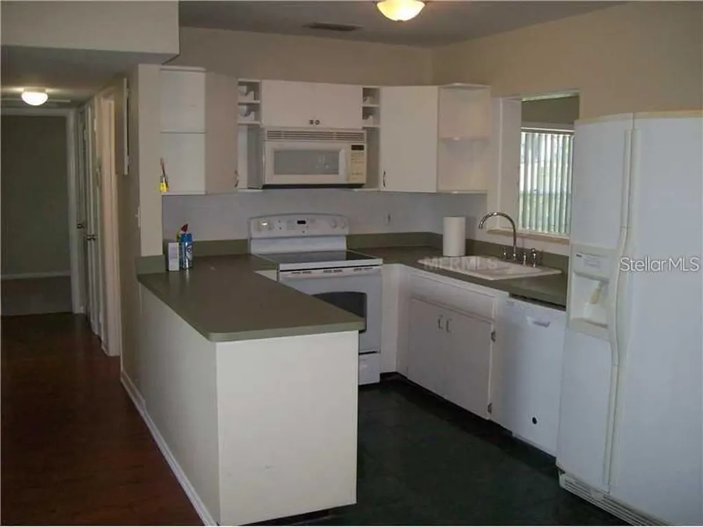 3208 W Pearl Avenue Tampa FL 33611