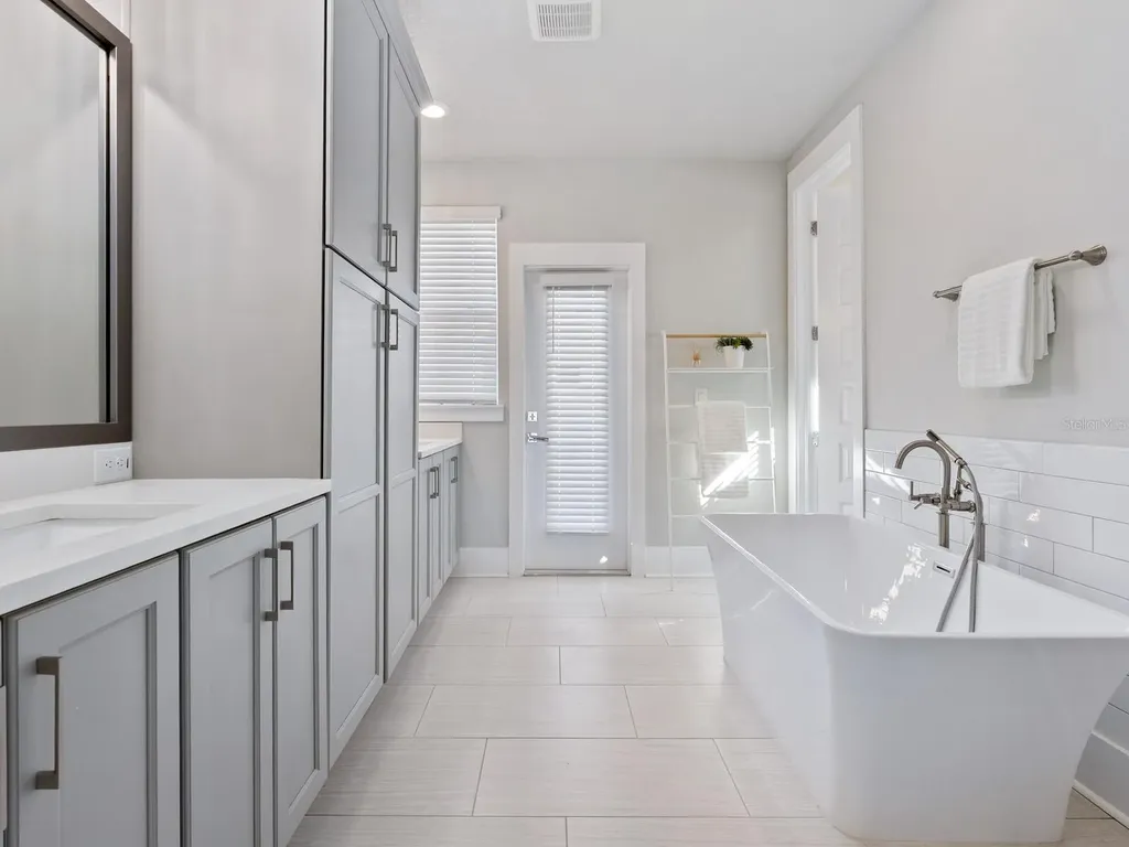 508 Laurel Park Drive Sarasota FL 34236