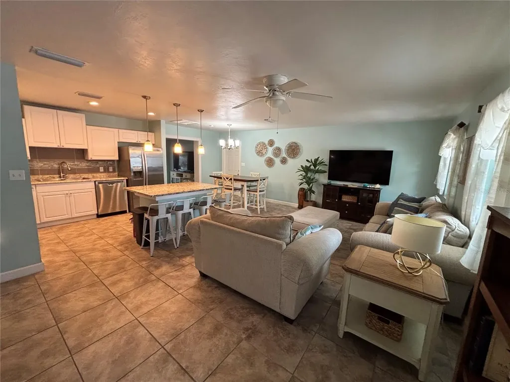 1008 Estremadura Drive Bradenton FL 34209
