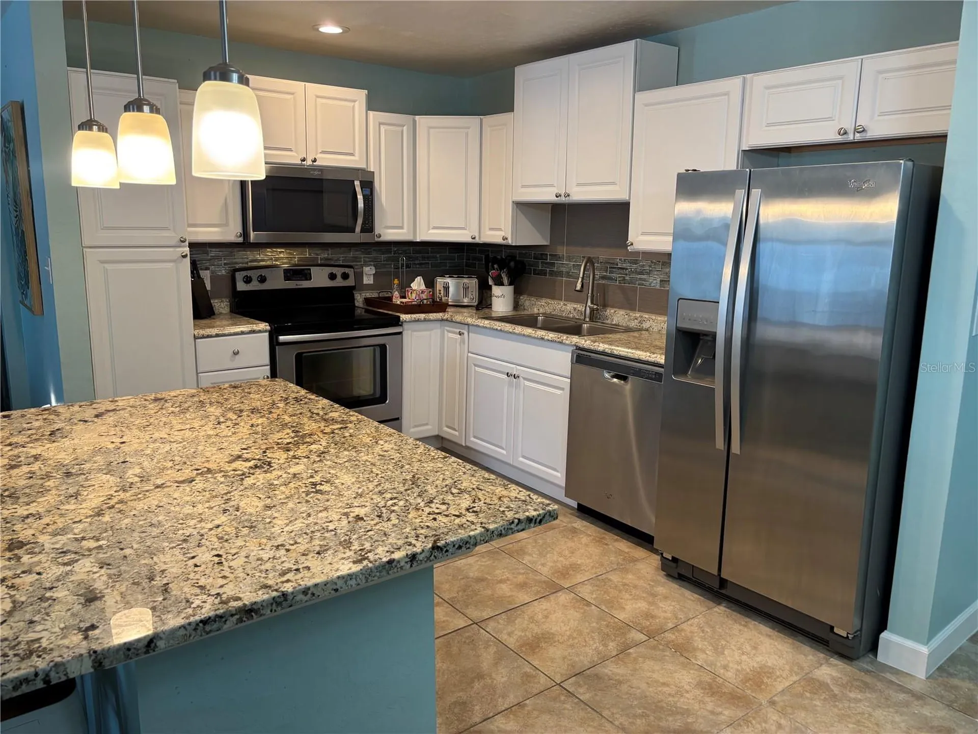 1008 Estremadura Drive Bradenton FL 34209