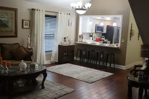 5410 Old Oak Tree Drive Orlando FL 32808