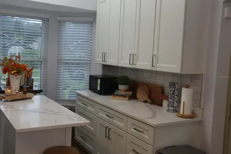 5410 Old Oak Tree Drive Orlando FL 32808