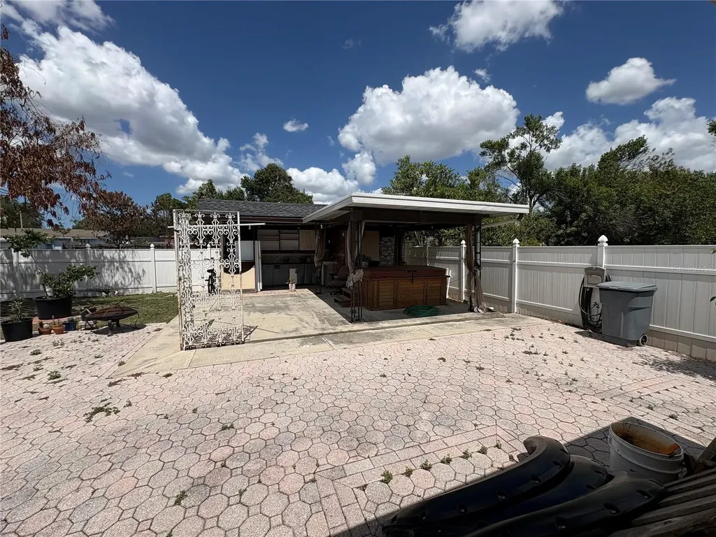7030 24th Avenue S Tampa FL 33619
