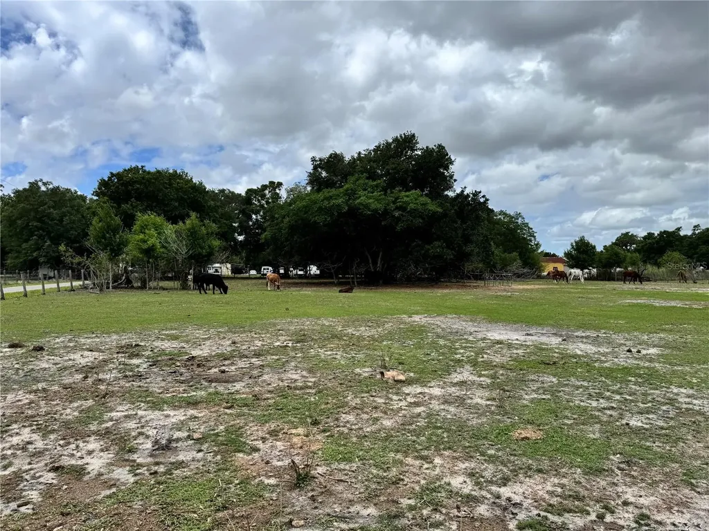 1804 Zipperer Road Bradenton FL 34212