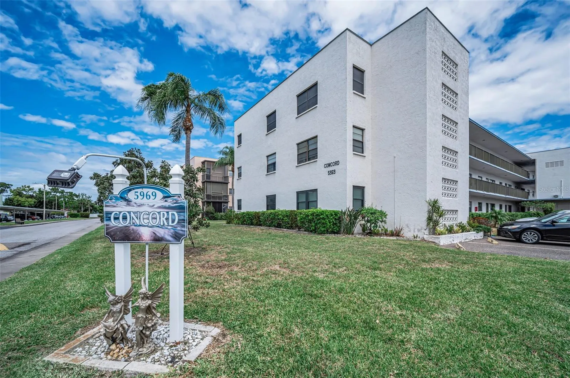5969 Terrace Park Drive N St Petersburg FL 33709