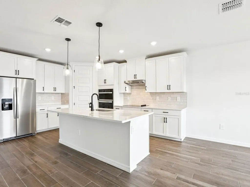 1713 Draughton Drive Zephyrhills FL 33541