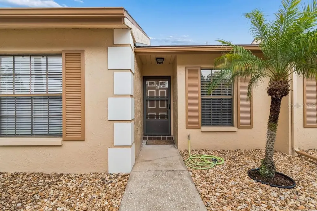4753 Sunny Loop Holiday FL 34690
