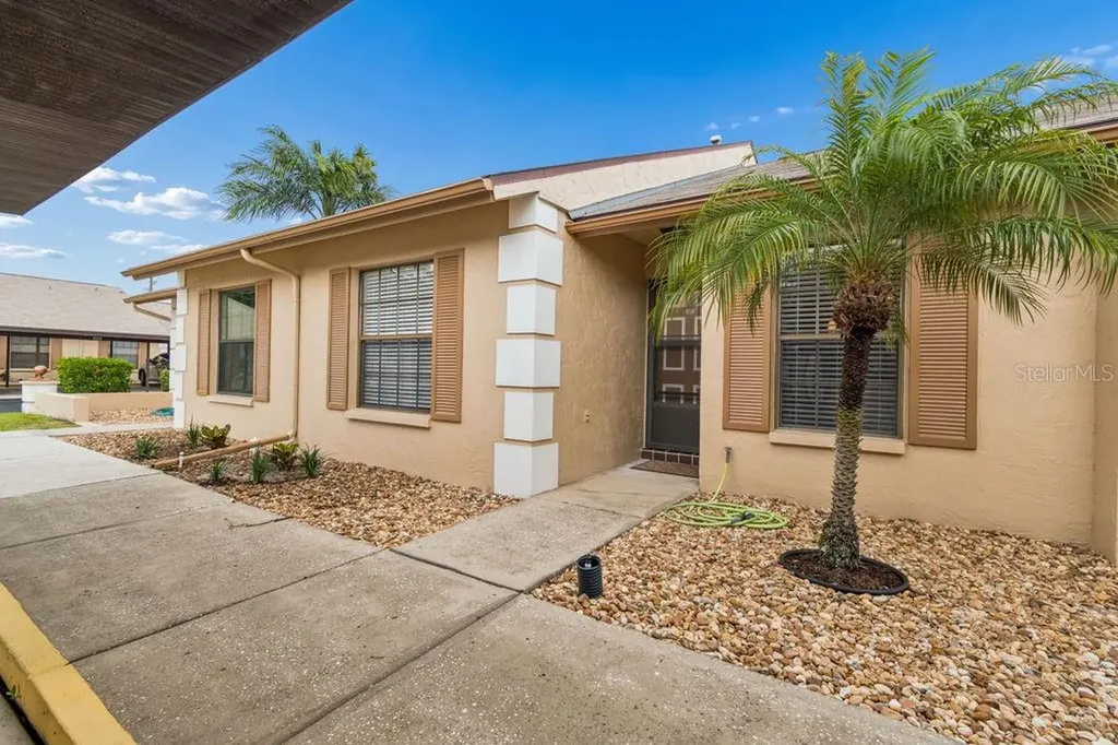 4753 Sunny Loop Holiday FL 34690