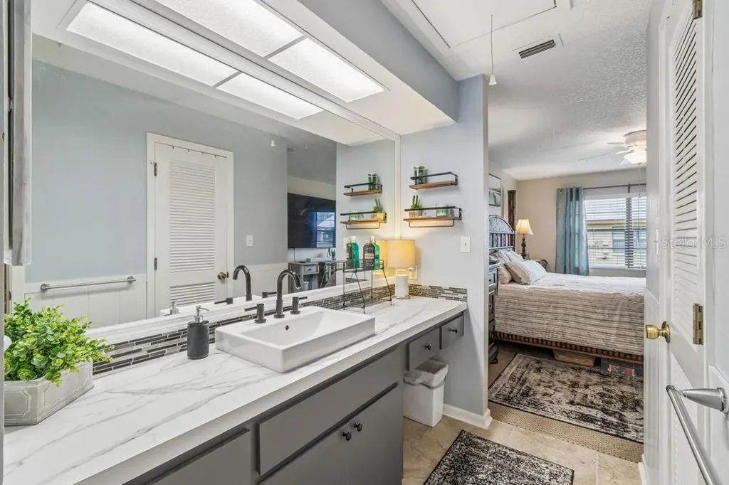 4753 Sunny Loop Holiday FL 34690