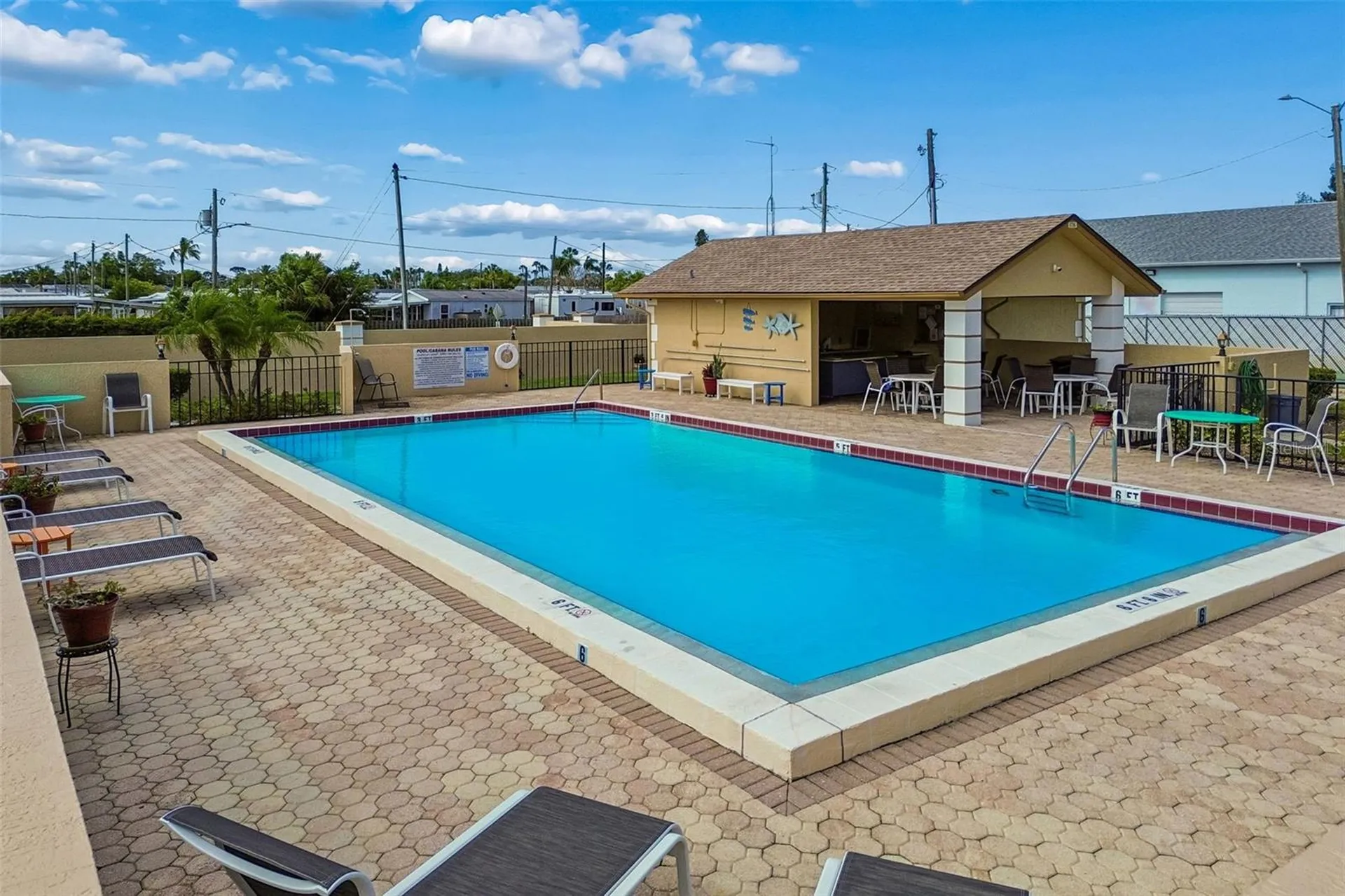 4753 Sunny Loop Holiday FL 34690