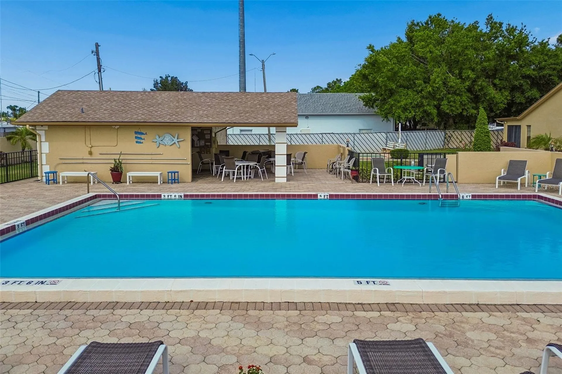 4753 Sunny Loop Holiday FL 34690